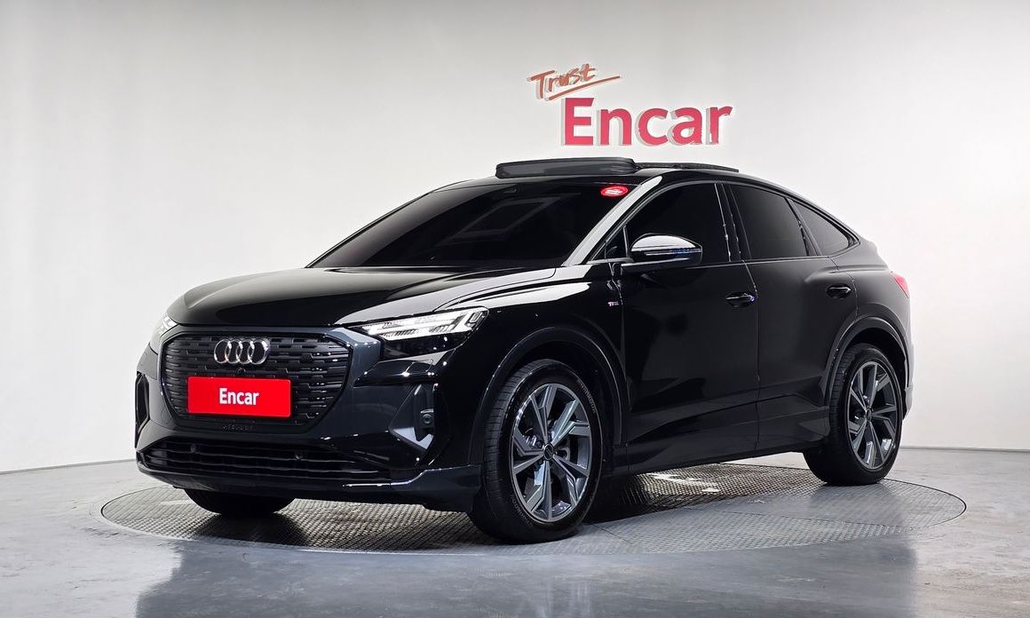 Audi Q4 e-tron 2023