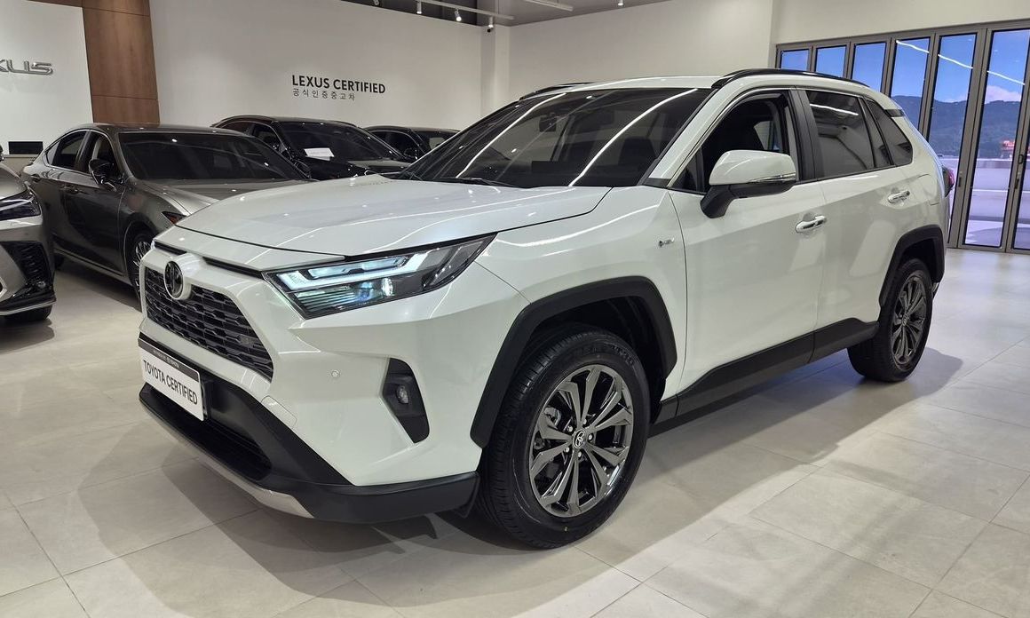 Toyota RAV4 2025