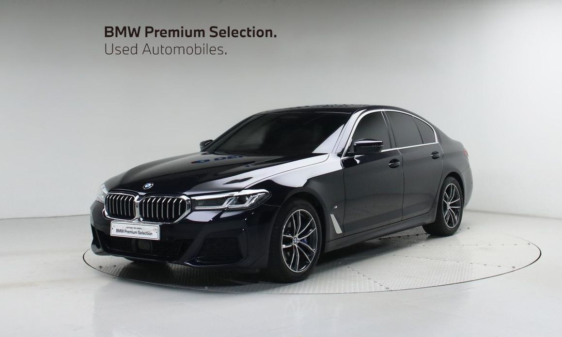 BMW 5-Series 2023
