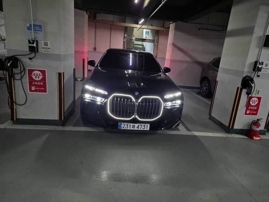 BMW 7-Series 2025