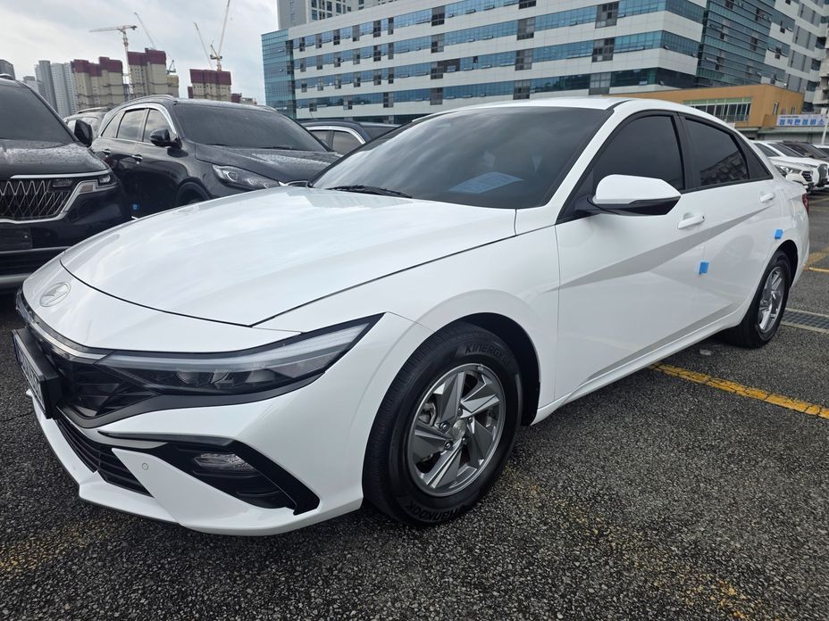 Hyundai AVANTE 2024