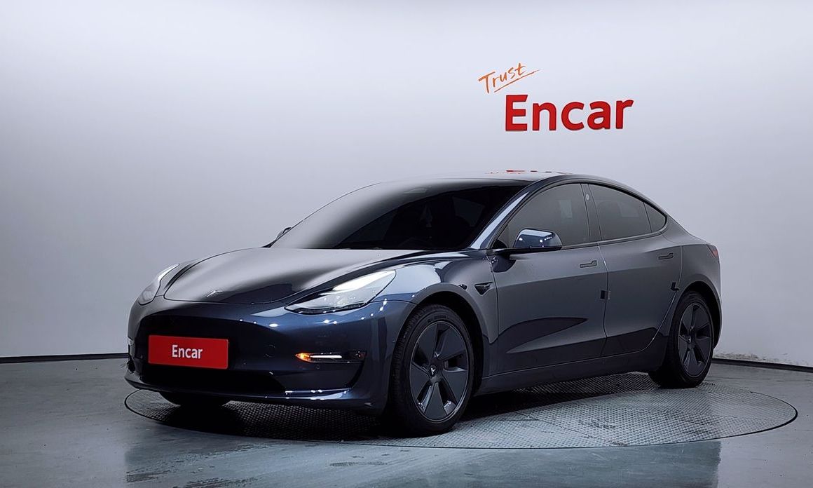 Tesla Model 3 2022