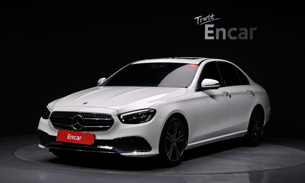 Mercedes-Benz E-Class 2021
