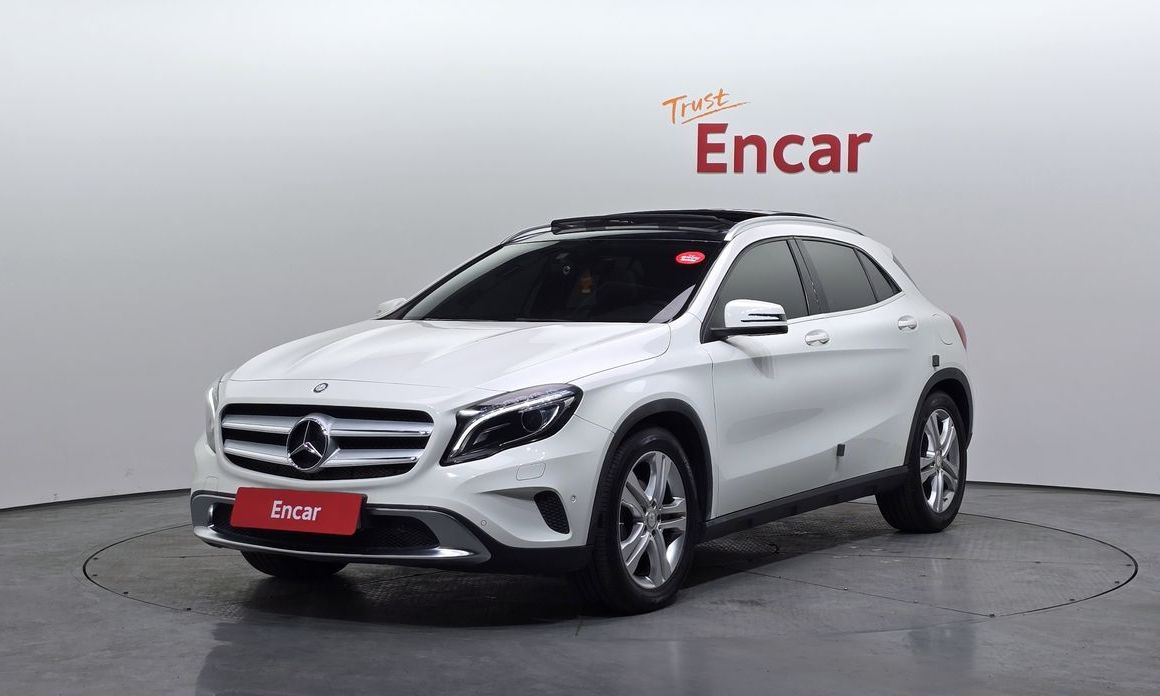 Mercedes-Benz GLA-Class 2015