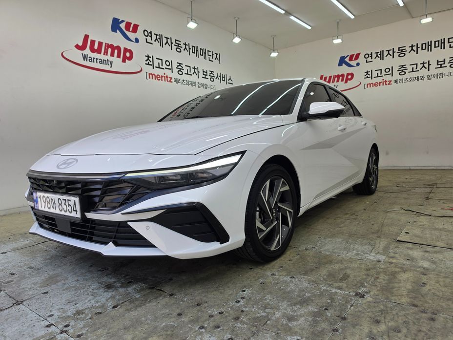 Hyundai AVANTE 2024
