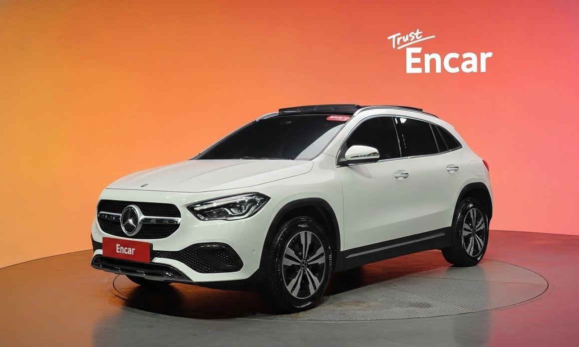 Mercedes-Benz GLA-Class 2021