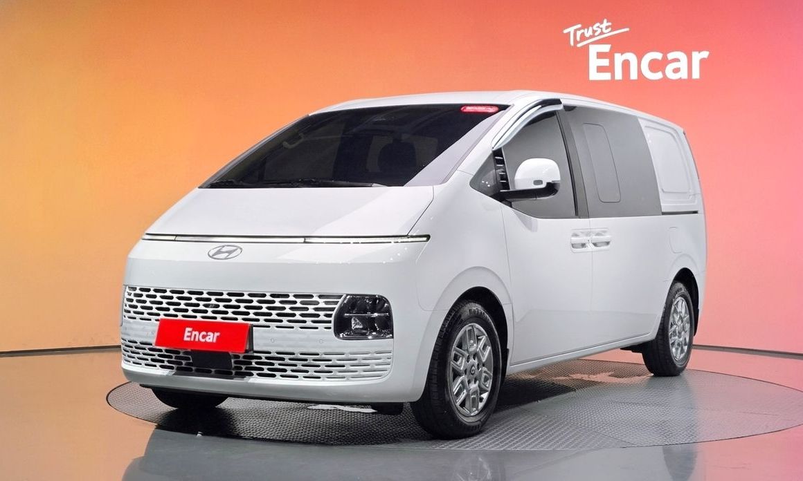 Hyundai Staria 2025