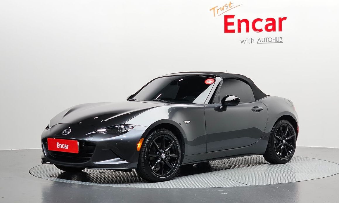 Mazda MX-5 Miata 2021