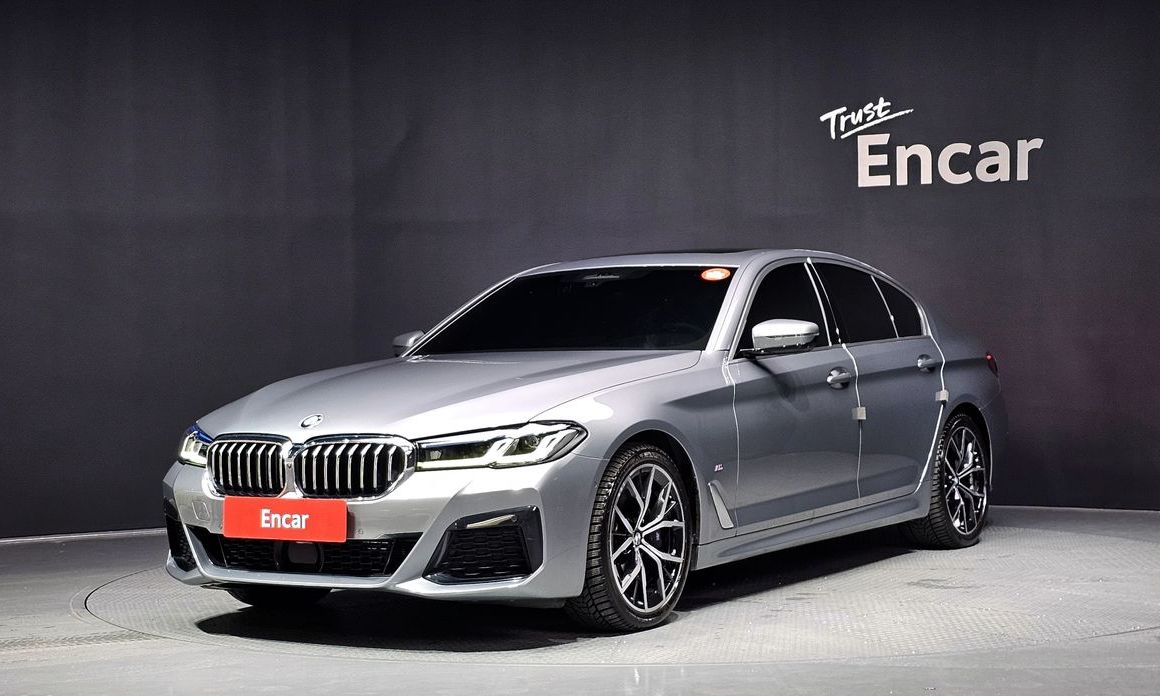 BMW 5-Series 2023