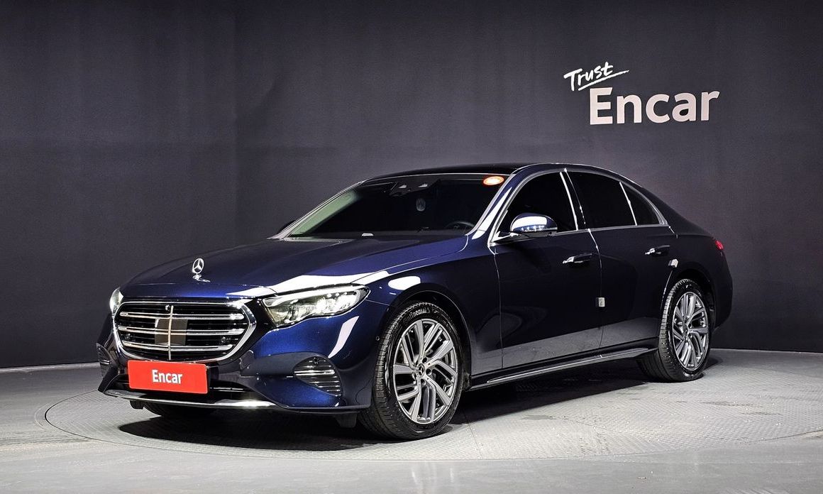 Mercedes-Benz E-Class 2024
