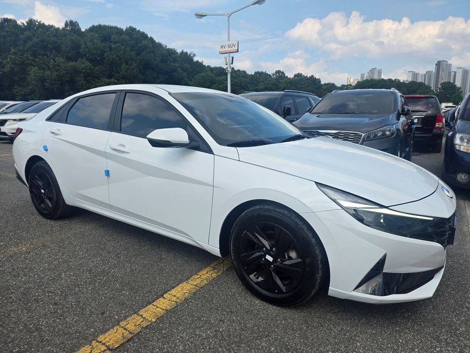 Hyundai AVANTE 2023