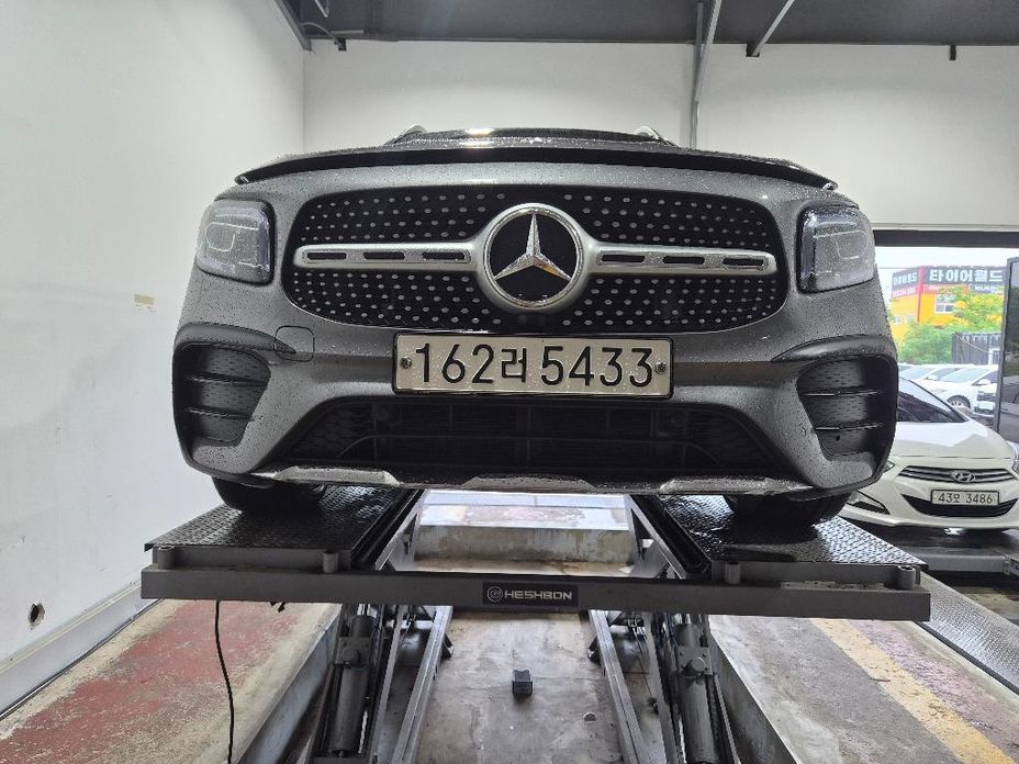 Mercedes-Benz GLB-Class 2020