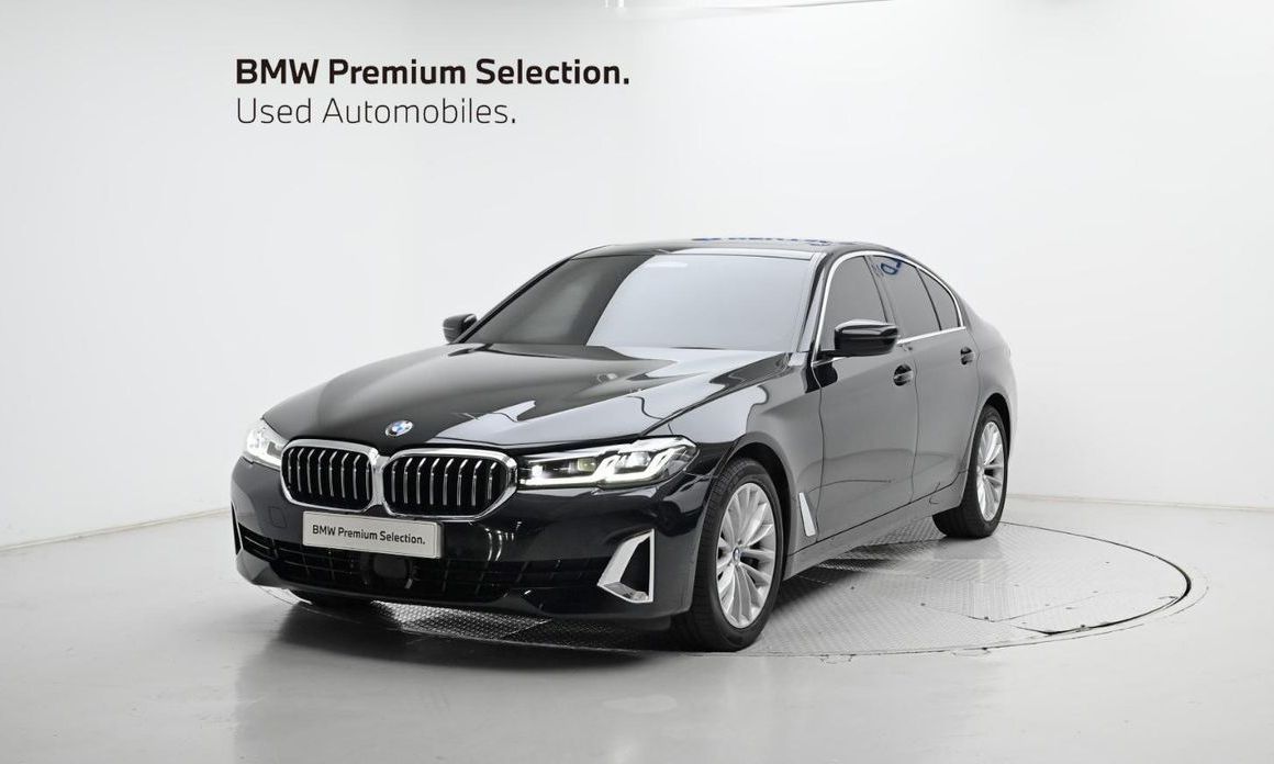 BMW 5-Series 2022