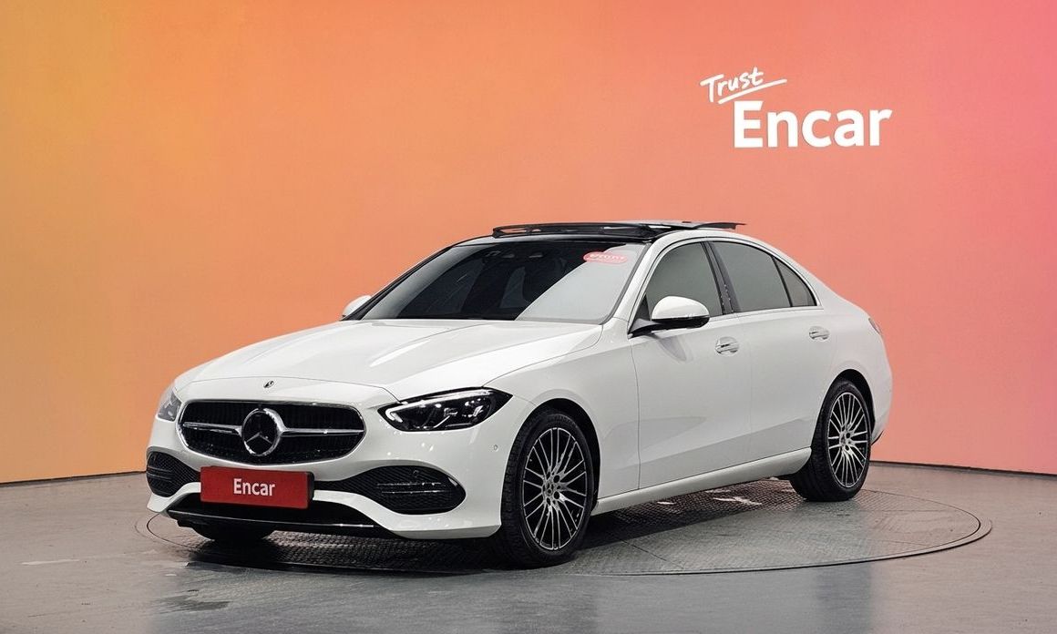 Mercedes-Benz C-Class 2024