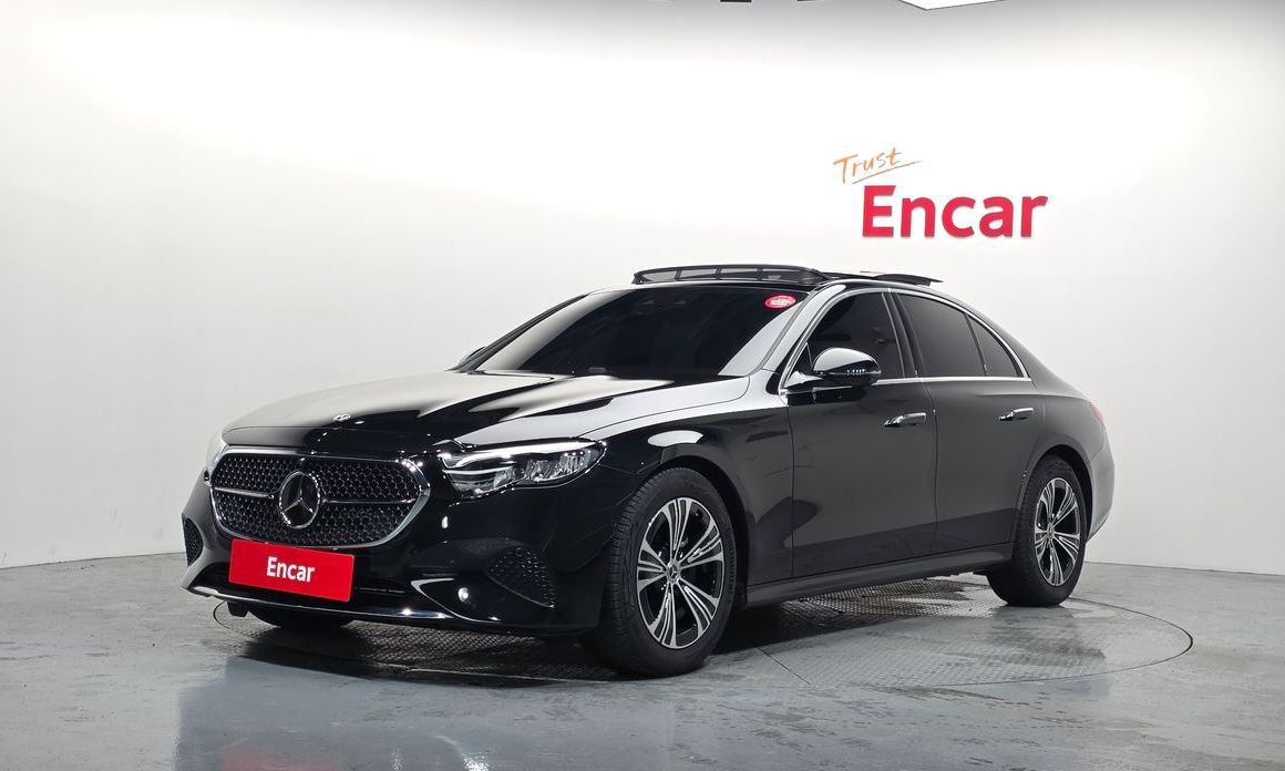 Mercedes-Benz E-Class 2025