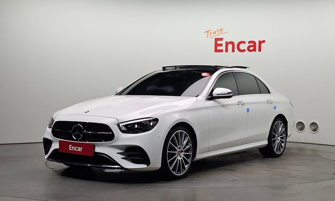 Mercedes-Benz E-Class 2022