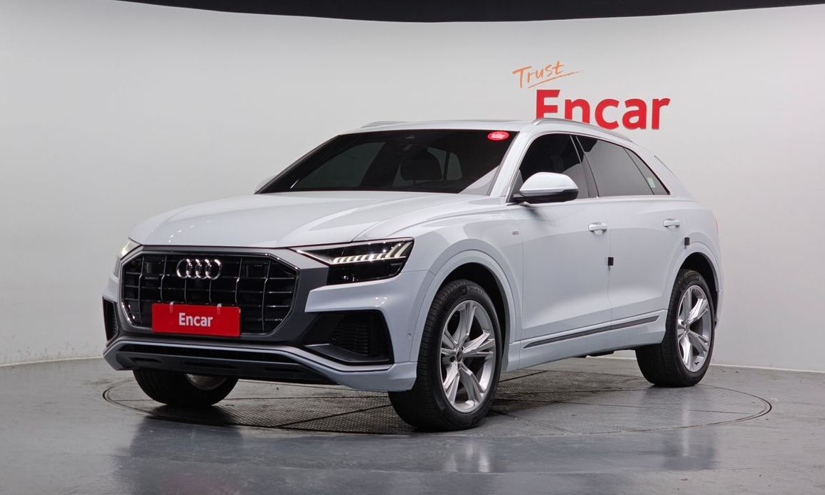 Audi Q8 2023