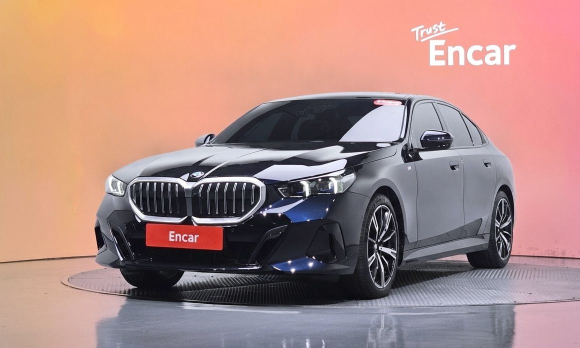 BMW 5-Series 2025