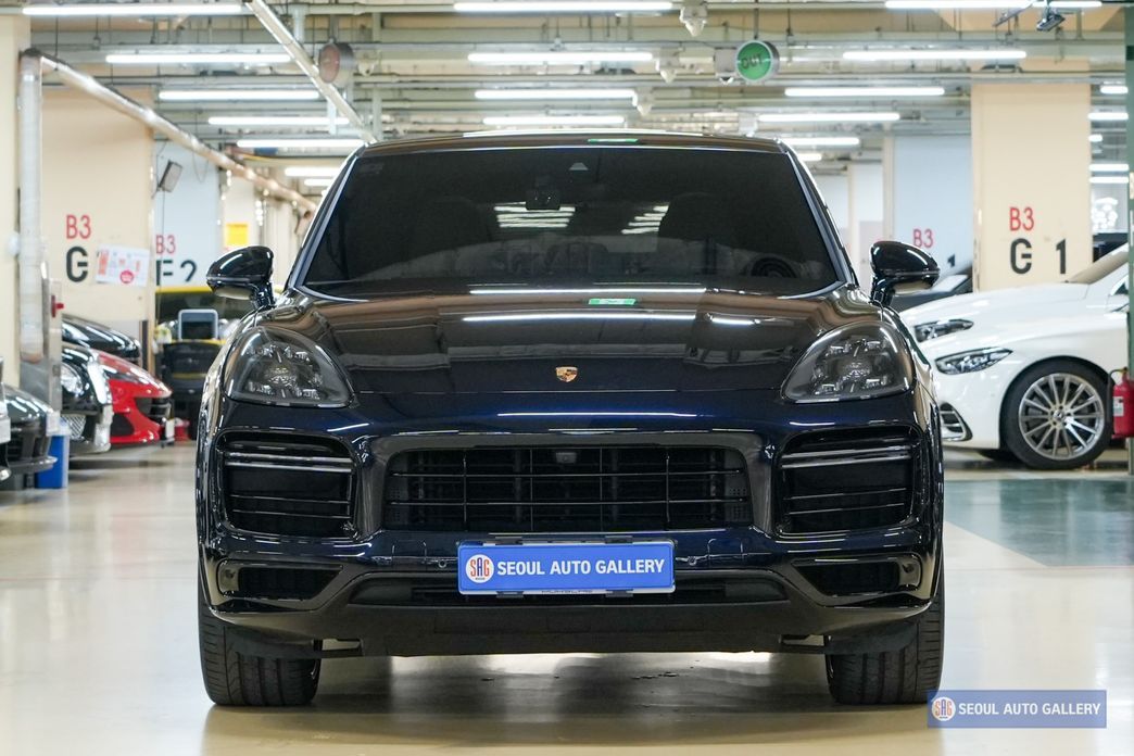 Porsche Cayenne 2021