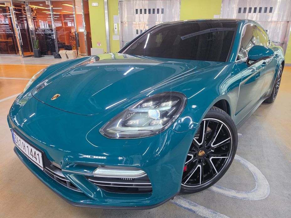 Porsche Panamera 2019