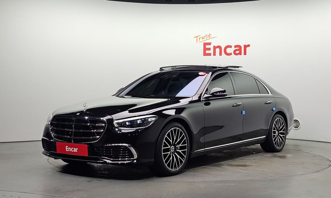 Mercedes-Benz S-Class 2025
