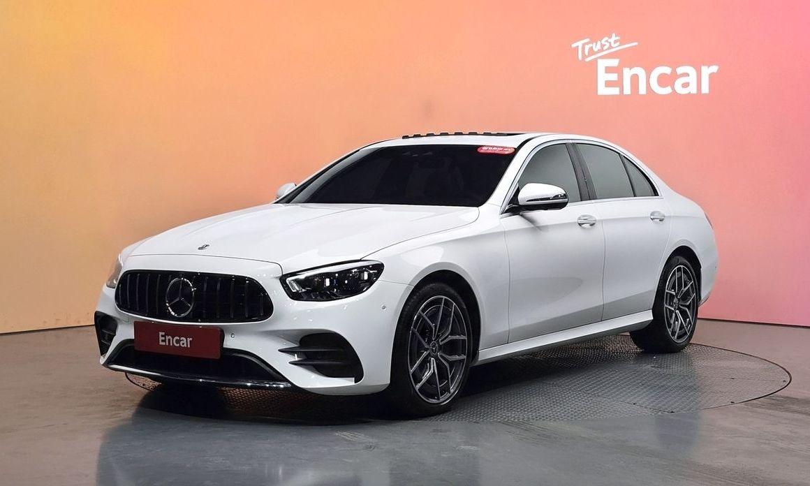 Mercedes-Benz E-Class 2023