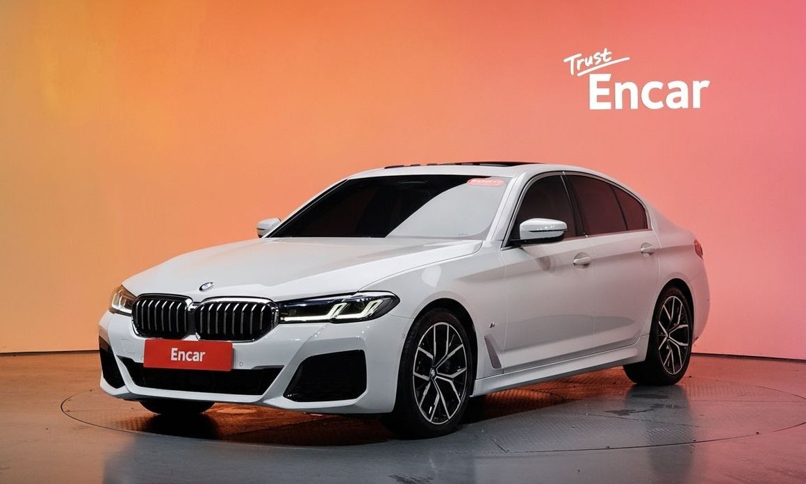 BMW 5-Series 2023
