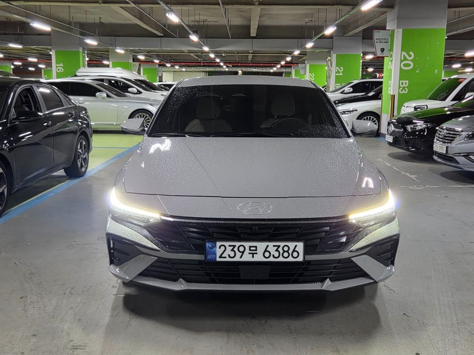 Hyundai AVANTE 2025