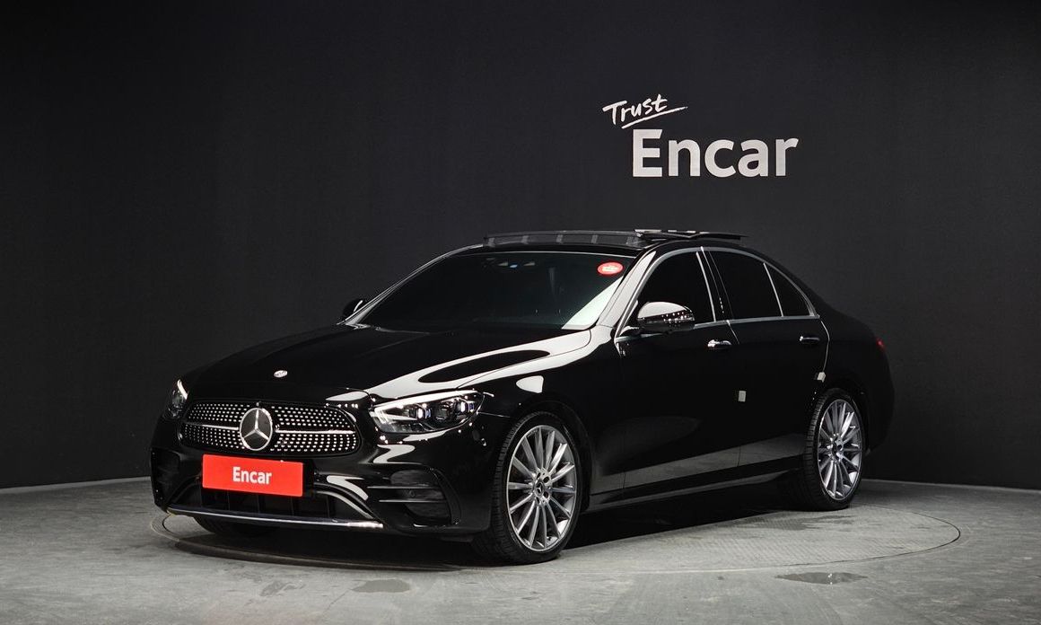 Mercedes-Benz E-Class 2022