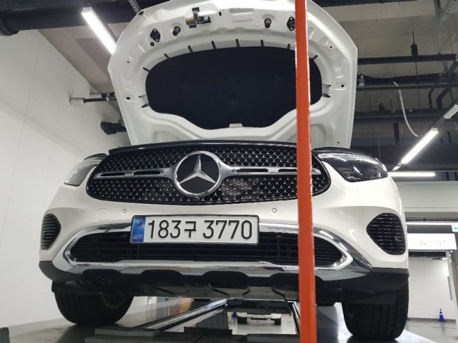 Mercedes-Benz GLC-Class 2026