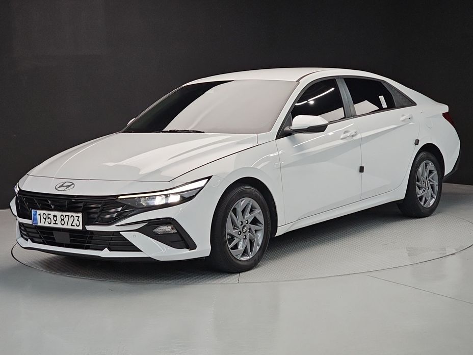 Hyundai AVANTE 2024