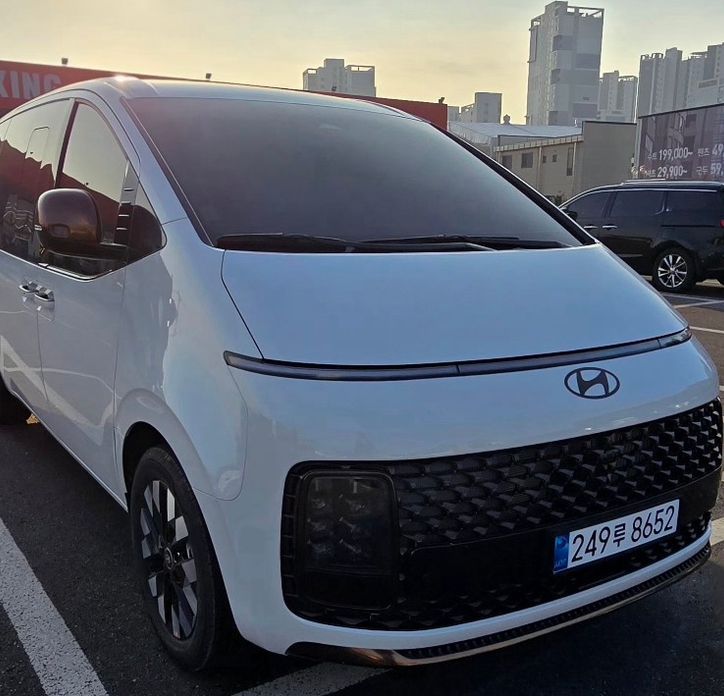 Hyundai Staria 2025
