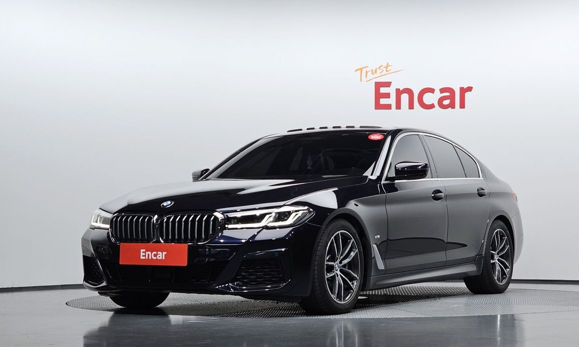 BMW 5-Series 2023