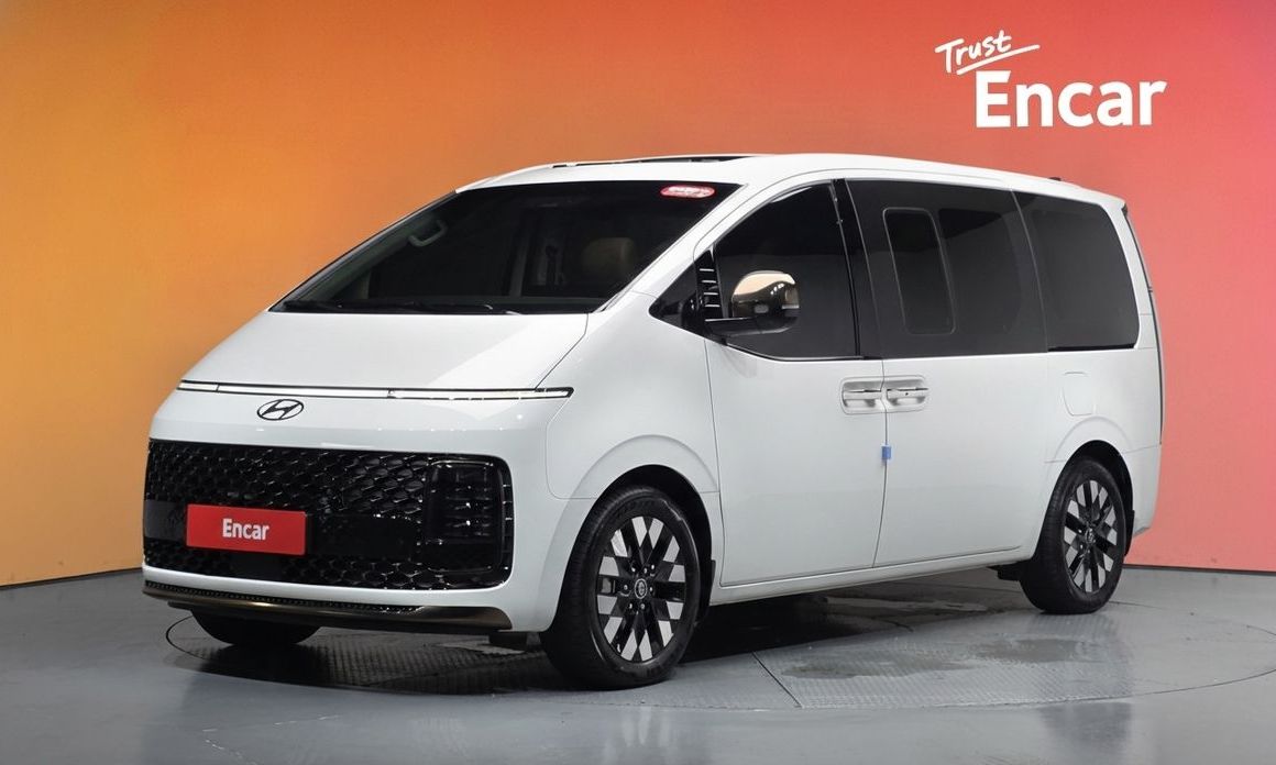 Hyundai Staria 2025