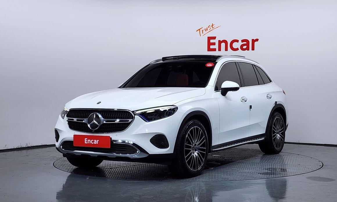 Mercedes-Benz GLC-Class 2023