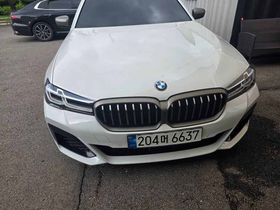 BMW 5-Series 2022