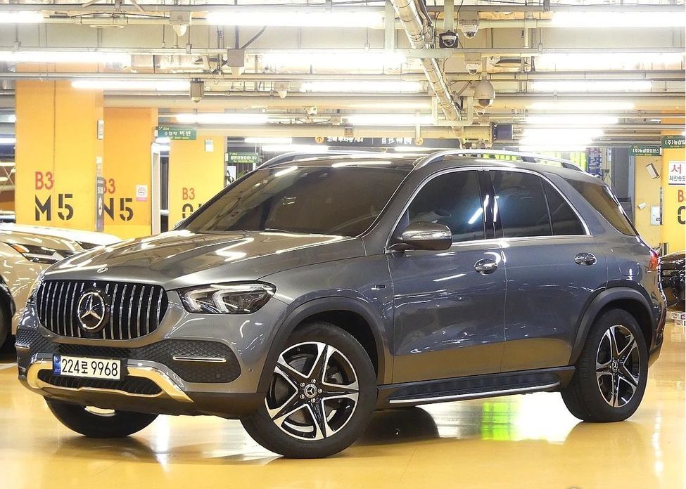Mercedes-Benz GLE-Class 2021