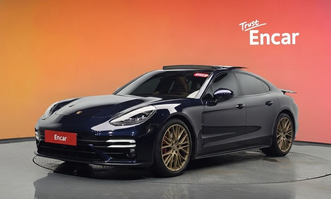 Porsche Panamera 2022