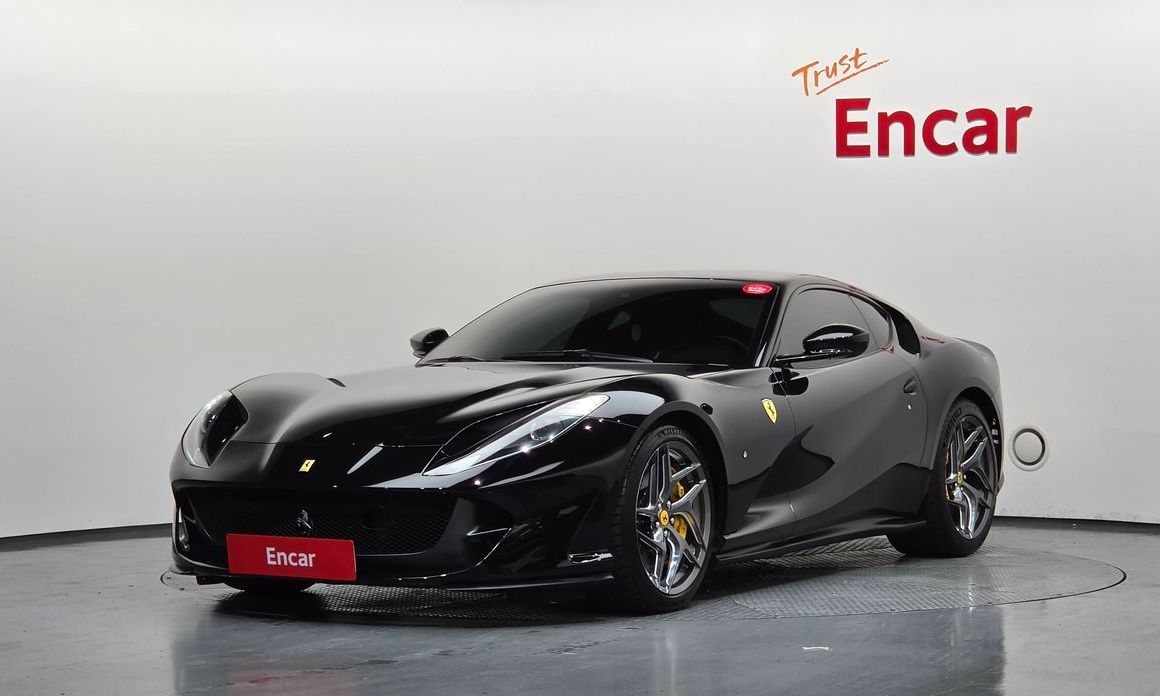 Ferrari 812 2020
