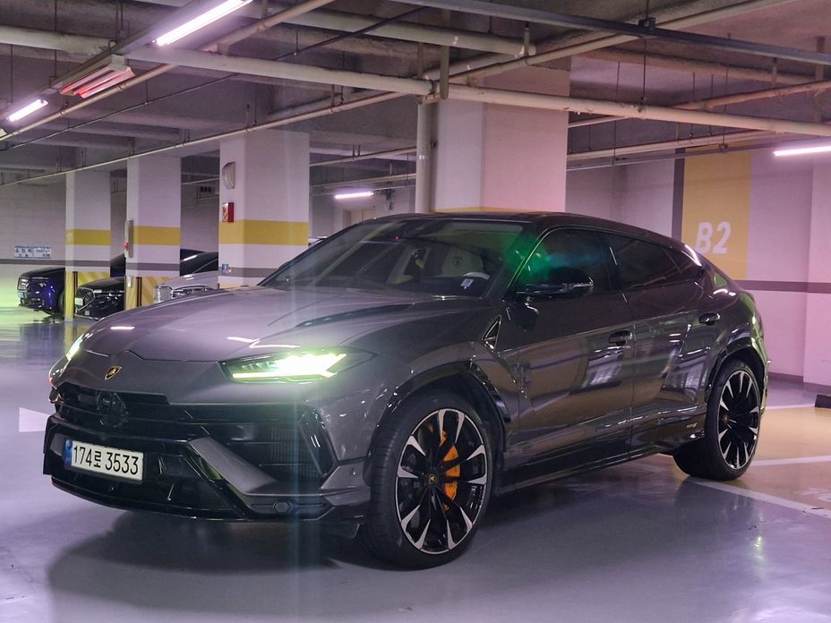Lamborghini Urus 2024
