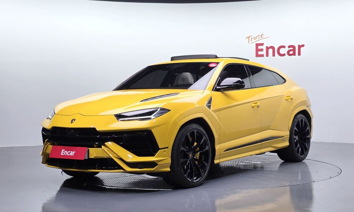 Lamborghini Urus 2024