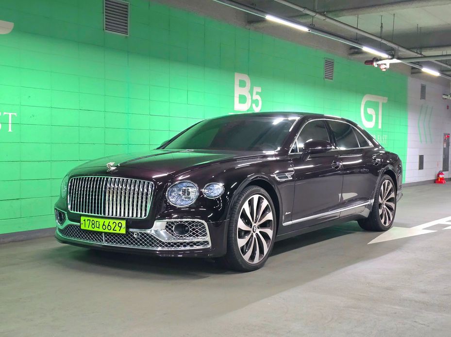 Bentley Flying Spur 2024