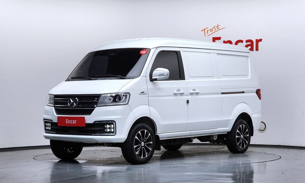 Xin yuan ET Van 2024
