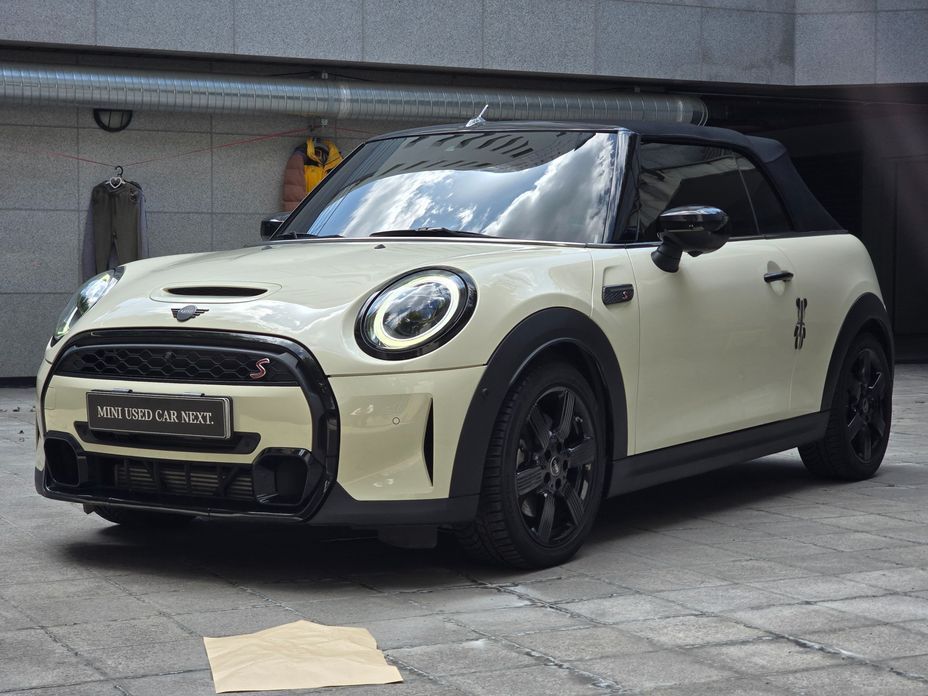 Mini Cooper Convertible 2022