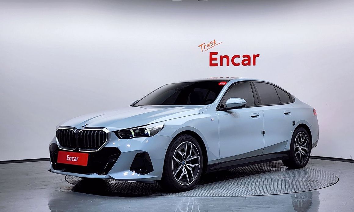 BMW 5-Series 2025