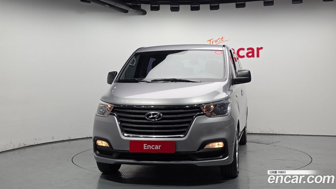 Hyundai Starex 2019