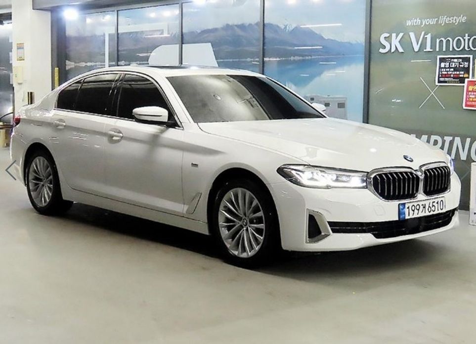 BMW 5-Series 2022
