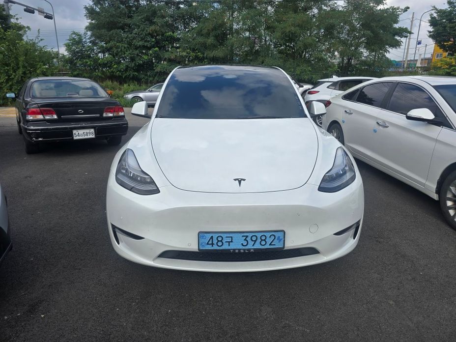 Tesla Model Y 2022