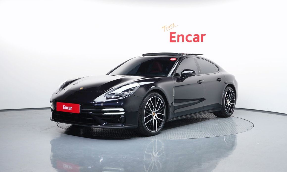 Porsche Panamera 2023