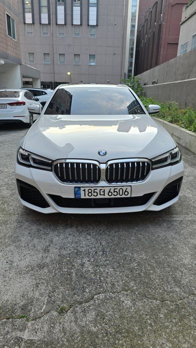 BMW 5-Series 2022